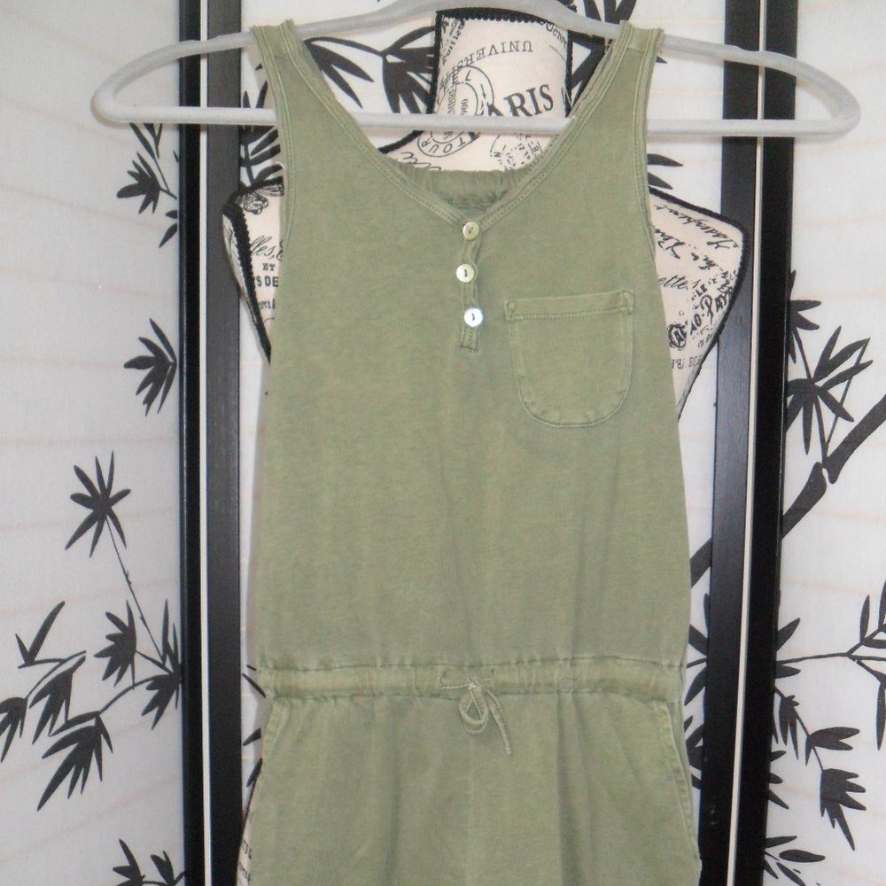 Army green jumper